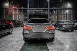 تۆیۆتا کامری